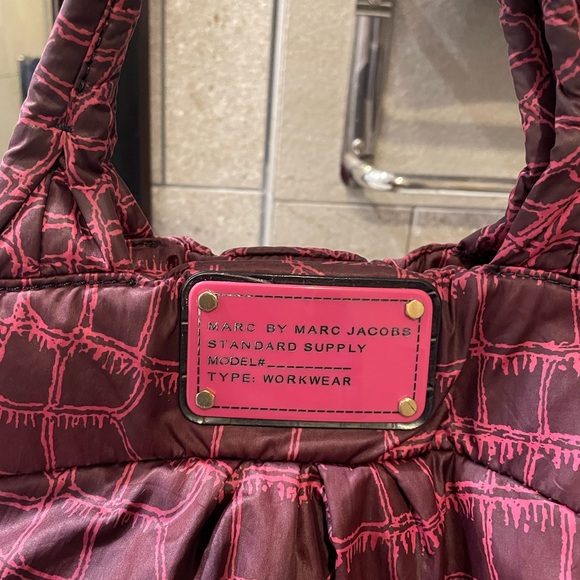 Marc by Marc Jacob’s Puffer Tote 💜 - Picture 2 of 5